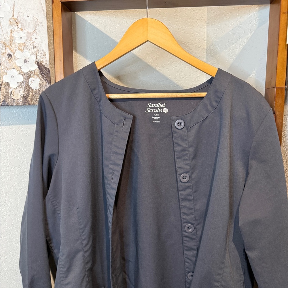 Gray Scrub/Lab Jacket - Picture 2 of 4